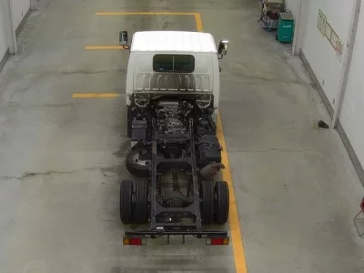 Isuzu ELF  с аукциона в Японии
