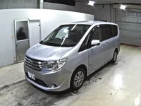 Nissan SERENA лот № 2207 оценка 4  с аукциона в Японии 3