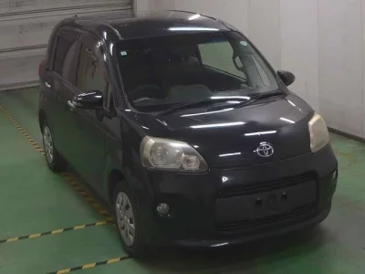 Toyota PORTE  с аукциона в Японии