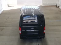 Toyota HIACE VAN лот № 5512 оценка RB  с аукциона в Японии 2