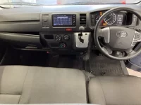 Toyota HIACE VAN лот № 5512 оценка RB  с аукциона в Японии 4