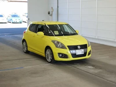 Suzuki SWIFT  с аукциона в Японии