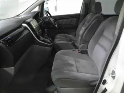 Toyota ALPHARD  с аукциона в Японии