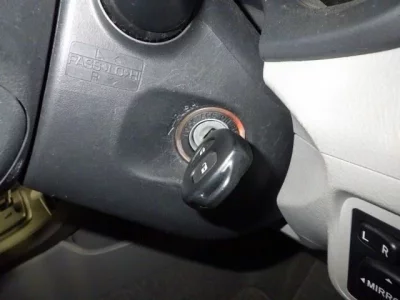 Toyota COROLLA AXIO  с аукциона в Японии