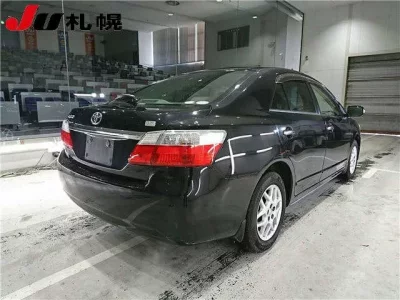 Toyota PREMIO  с аукциона в Японии