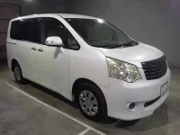 Toyota NOAH лот № 3003 оценка R  с аукциона в Японии 2