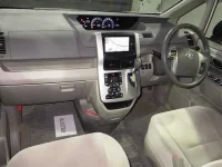 Toyota NOAH лот № 3003 оценка R  с аукциона в Японии 4