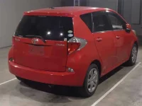 Toyota RACTIS лот № 3001 оценка R  с аукциона в Японии 1