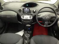 Toyota VITZ лот № 1522 оценка 3.5  с аукциона в Японии 2