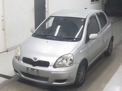 Toyota VITZ  с аукциона в Японии
