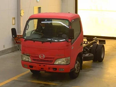 Hino DUTRO  с аукциона в Японии