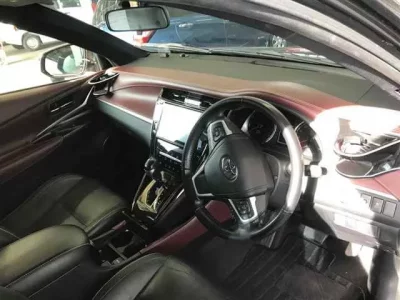 Toyota HARRIER  с аукциона в Японии