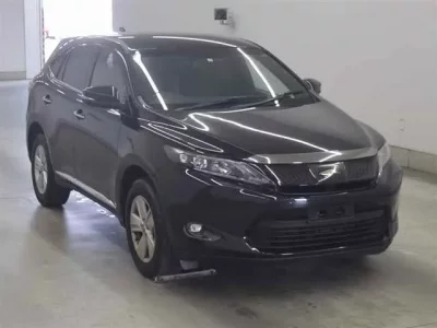 Toyota HARRIER  с аукциона в Японии