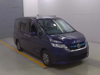 Nissan SERENA  с аукциона в Японии