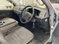 Toyota HIACE VAN лот № 5528 оценка RB  с аукциона в Японии 3