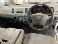 Toyota HIACE VAN лот № 5528 оценка RB  с аукциона в Японии 4