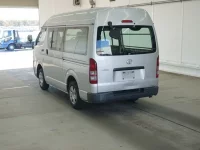 Toyota HIACE VAN лот № 5528 оценка RB  с аукциона в Японии 1
