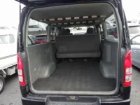 Toyota HIACE VAN лот № 1014 оценка R  с аукциона в Японии 2