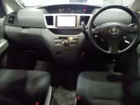 Toyota VOXY лот № 188 оценка R  с аукциона в Японии 2