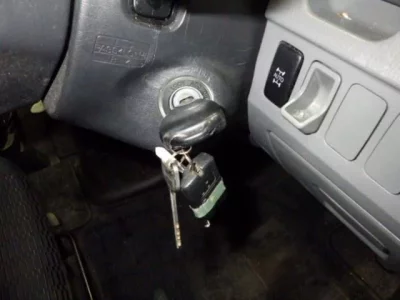 Toyota VOXY  с аукциона в Японии