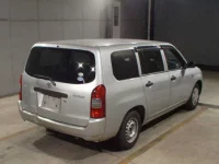 Toyota PROBOX лот № 8864 оценка R  с аукциона в Японии 1