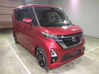 Nissan ROOX  с аукциона в Японии