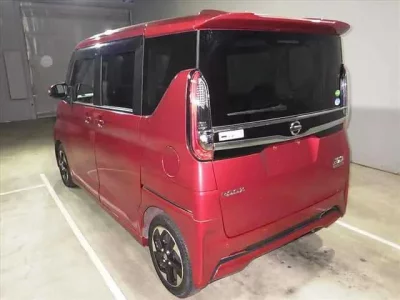 Nissan ROOX  с аукциона в Японии