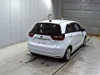 Honda FIT лот № 1025 оценка 4  с аукциона в Японии 4