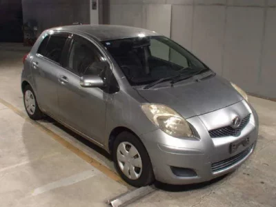 Toyota VITZ  с аукциона в Японии