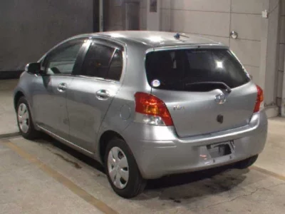 Toyota VITZ  с аукциона в Японии