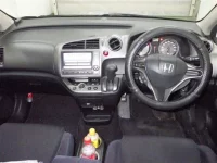 Honda STREAM лот № 194 оценка 3.5  с аукциона в Японии 2