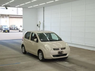 Toyota PASSO  с аукциона в Японии