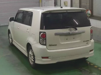 Toyota COROLLA RUMION