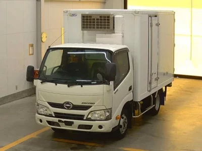 Hino DUTRO  с аукциона в Японии
