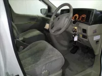 Nissan ELGRAND лот № 4044 оценка R  с аукциона в Японии 3
