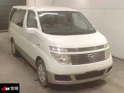 Nissan ELGRAND  с аукциона в Японии