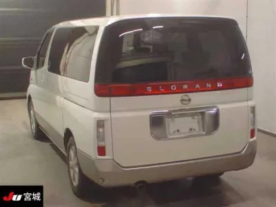 Nissan ELGRAND  с аукциона в Японии