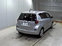 Toyota RACTIS лот № 1044 оценка 3.5  с аукциона в Японии 4