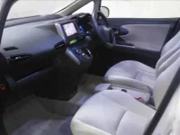 Toyota WISH лот № 2049 оценка 3.5  с аукциона в Японии 2