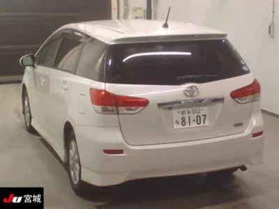 Toyota WISH  с аукциона в Японии