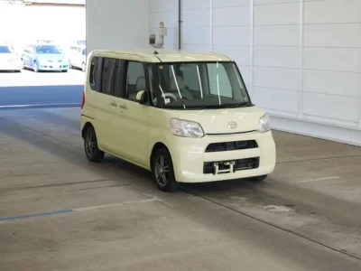 Daihatsu TANTO  с аукциона в Японии