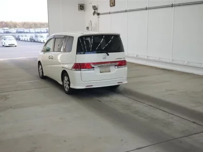 Honda STEP WAGON  с аукциона в Японии