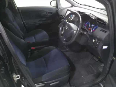 Toyota WISH  с аукциона в Японии