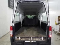 Nissan CARAVAN VAN лот № 180 оценка 3  с аукциона в Японии 6