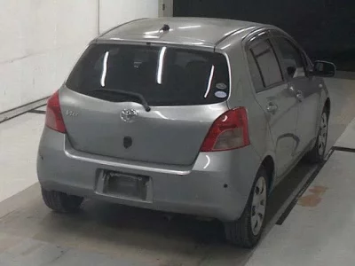 Toyota VITZ  с аукциона в Японии
