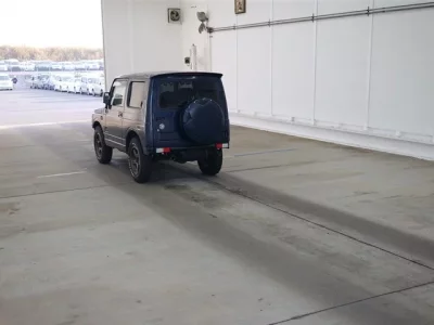Suzuki JIMNY  с аукциона в Японии