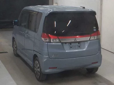 Mitsubishi DELICA D2