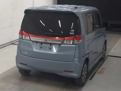 Mitsubishi DELICA D2
