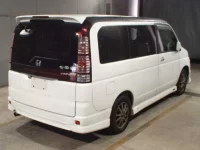 Honda STEP WAGON лот № 8913 оценка 3.5  с аукциона в Японии 4