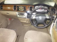 Honda STEP WAGON лот № 8913 оценка 3.5  с аукциона в Японии 2